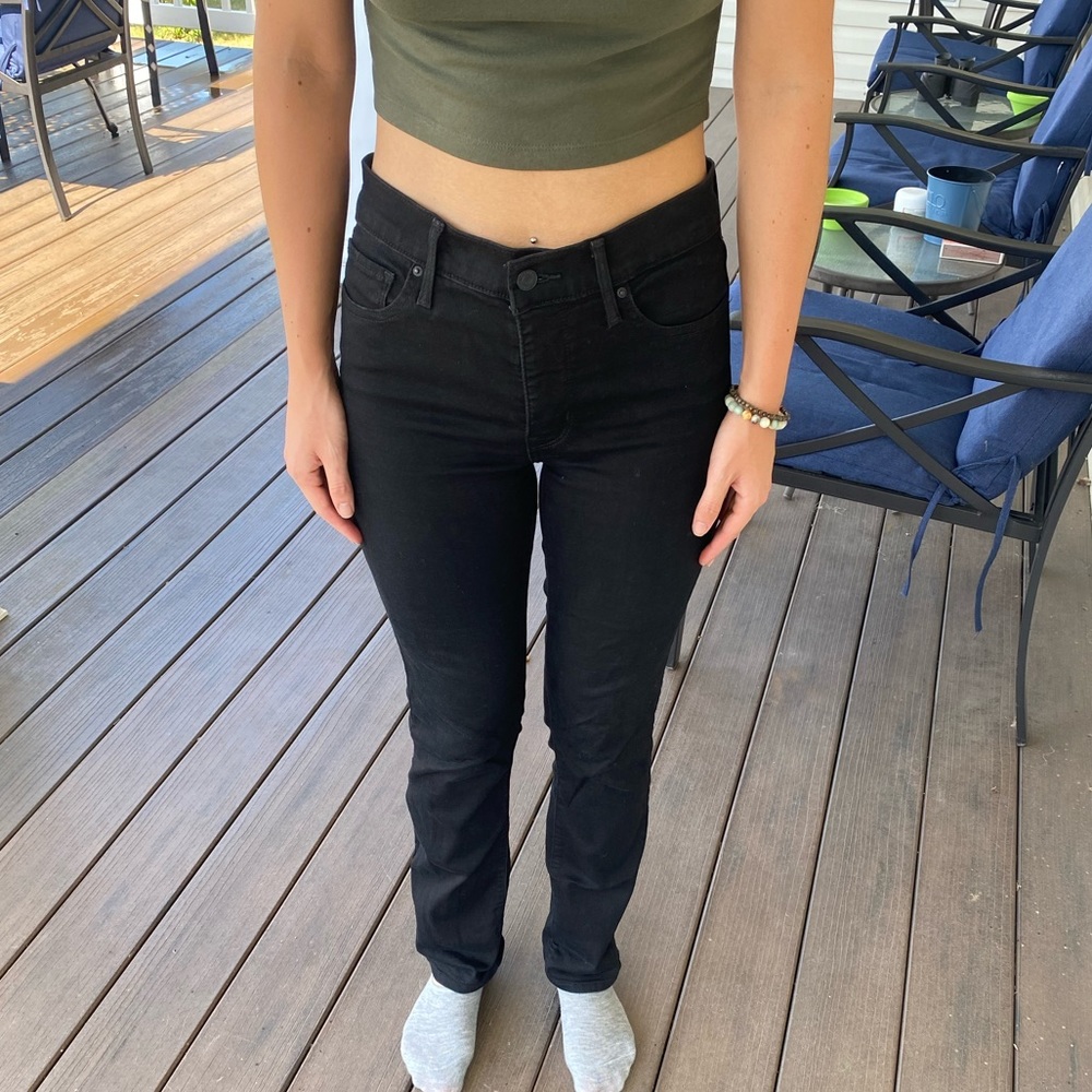 Levi’s 314 Shaping Straight Jeans